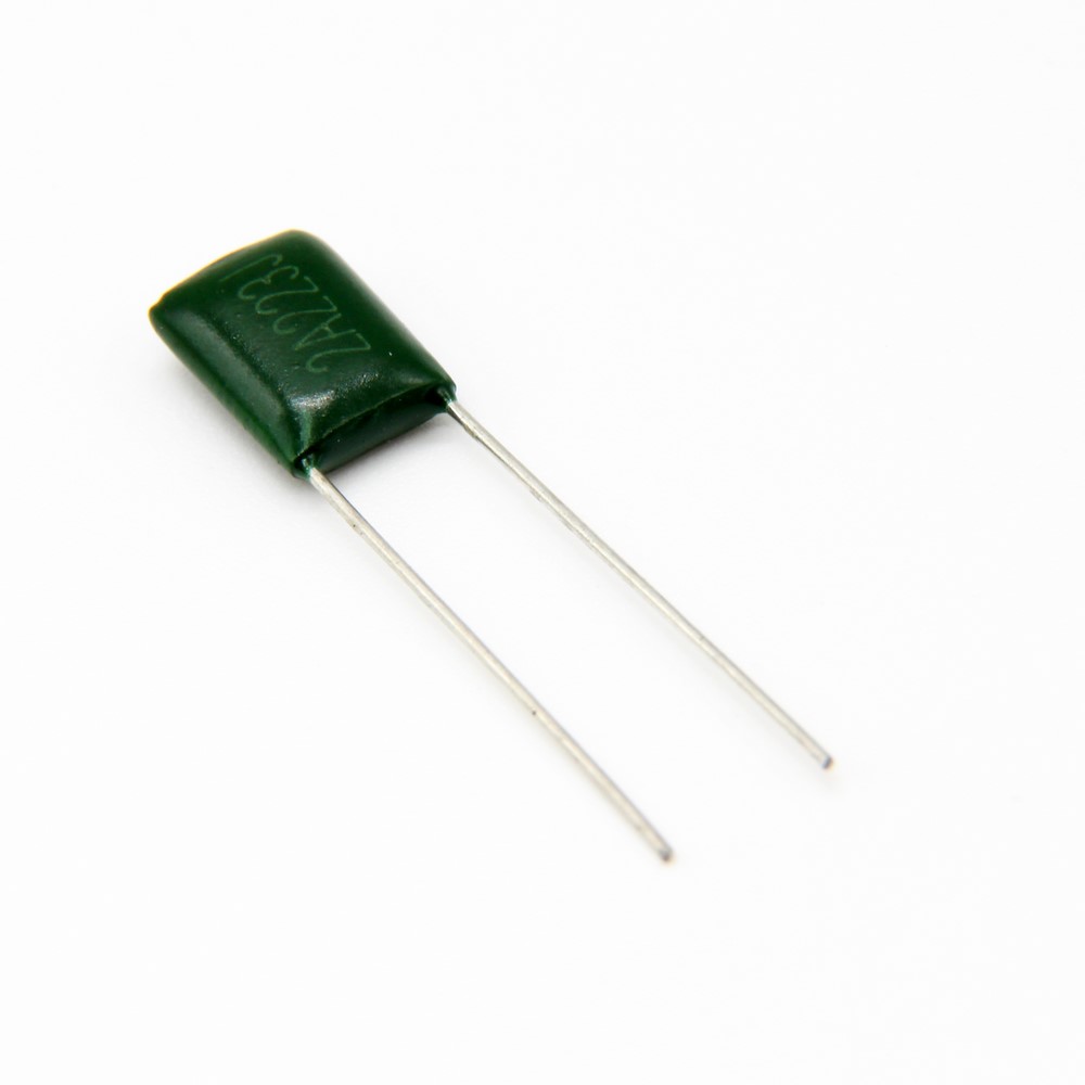 22NF/100V P (5MM)